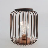 В чем разница между настольными светильниками из металла с порошковым покрыти...